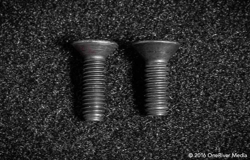 Note the difference in the threads between the M6x20 metric screw on the left and the 1/4"-20 imperial screw on the right. For this setup, you'll need the M6x20 metric screw.